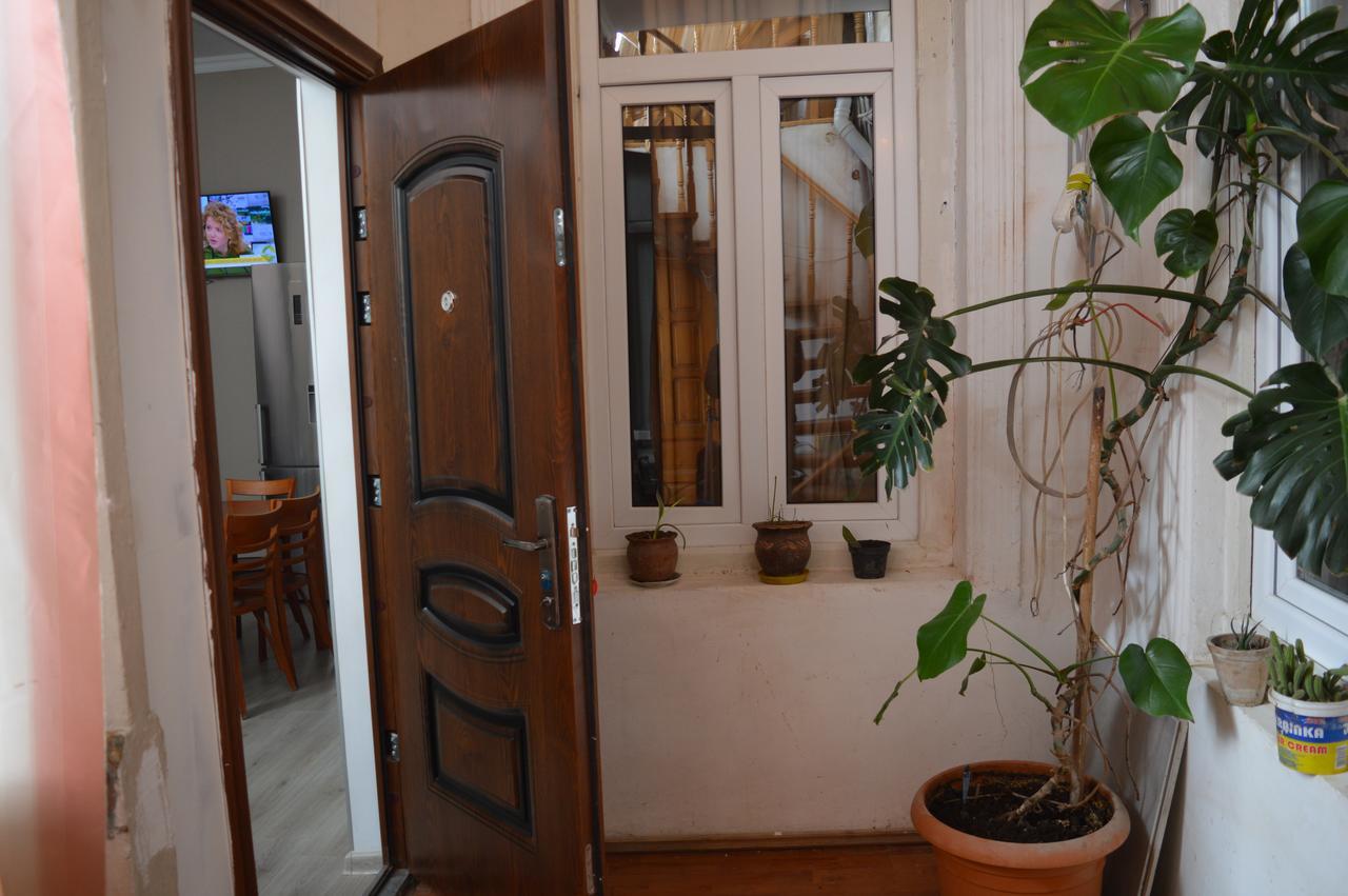 דירות טביליסי Terrace Mtatsminda מראה חיצוני תמונה