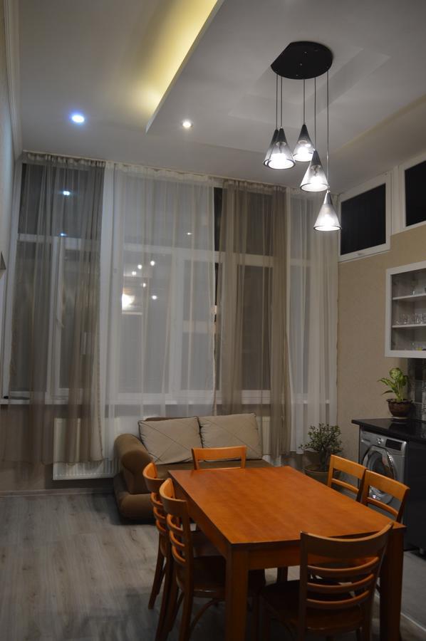 דירות טביליסי Terrace Mtatsminda מראה חיצוני תמונה